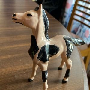 VINTAGE CERAMIC PORCELAIN HAND PAINTED PONY